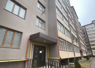 Продается однокомнатная квартира, 46 м2, Каспийск, проспект М. Омарова, 7