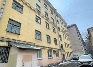 Продам квартиру студию, 15.1 м2, Санкт-Петербург, 13-я линия Васильевского острова, 58-60