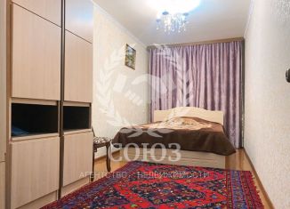 Продажа 4-комнатной квартиры, 59 м2, Калуга, улица Константиновых, 9