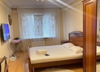 Сдается 1-ком. квартира, 45 м2, Дагестан, улица Абдулхакима Исмаилова, 24Б