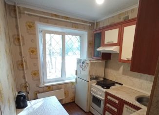 Сдам 1-комнатную квартиру, 30 м2, Новосибирск, улица Ватутина, 9/1, метро Студенческая