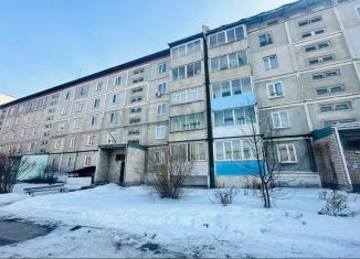 Продам 3-ком. квартиру, 68 м2, Свердловская область, улица Калинина, 7к1