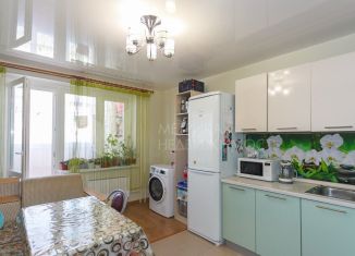 Продается 2-ком. квартира, 67.5 м2, Тюмень, улица Павла Шарова, 9к1, Восточный округ