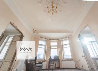 Продам 4-комнатную квартиру, 126.8 м2, Санкт-Петербург, метро Петроградская, Кронверкский проспект, 47