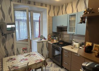 Продам 3-ком. квартиру, 68 м2, Кострома, Фестивальная улица, 24