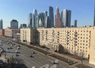 Продам 3-ком. квартиру, 56 м2, Москва, Кутузовский проспект, метро Киевская