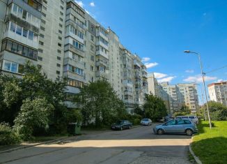 Продается 3-комнатная квартира, 69 м2, Калининградская область, улица Еловая Аллея, 53