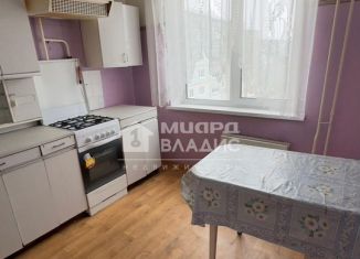 Продается 3-комнатная квартира, 62.9 м2, Омская область, улица Дмитриева, 2/1