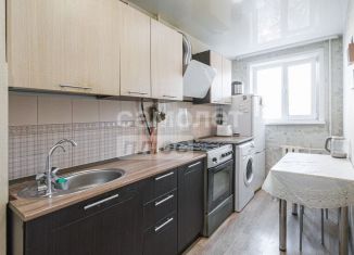 Продается 3-ком. квартира, 58 м2, Екатеринбург, проспект Космонавтов, 94