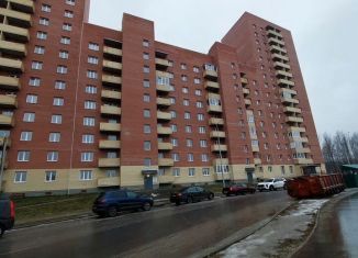 Продам 3-ком. квартиру, 68.7 м2, Свердловская область, Ленинградский проспект, 98