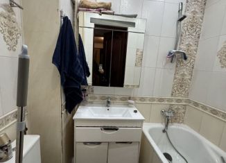 Продается 3-ком. квартира, 80 м2, Дагестан, улица Хаджи Булача, 5