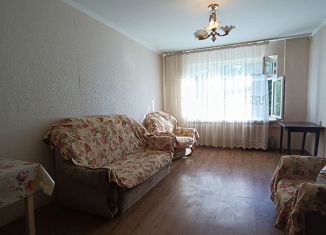 Продаю 3-ком. квартиру, 70 м2, Северная Осетия, Владикавказская улица, 14