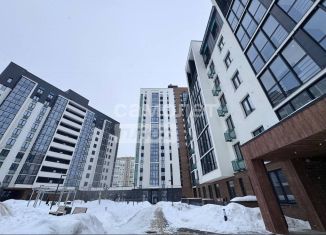 Продается трехкомнатная квартира, 65.5 м2, Ижевск, улица Новаторов, 2к2, Устиновский район