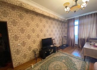 Продам 2-комнатную квартиру, 63 м2, Махачкала, улица Генерала Омарова, 39