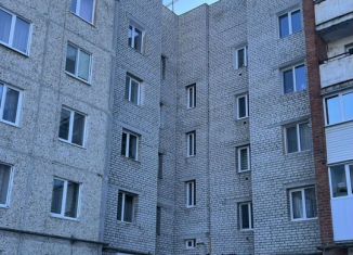 Продается 3-комнатная квартира, 61.2 м2, Асбест, улица Челюскинцев, 9