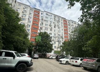 Продам 2-комнатную квартиру, 54 м2, Краснодарский край, Южная улица, 10