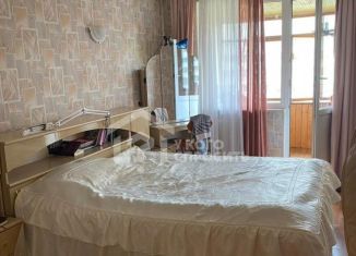 Сдаю в аренду 3-комнатную квартиру, 67.7 м2, Петергоф, Бобыльская дорога, 63