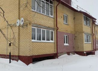 Продаю 2-ком. квартиру, 71.2 м2, Зуевка, улица Куйбышева, 26Б