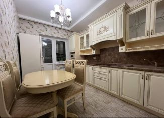 Продается двухкомнатная квартира, 70 м2, Казань, Дубравная улица, 38А