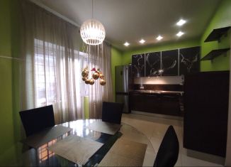 Сдается таунхаус, 100 м2, поселок Плодородный, Планерная улица, 1/8