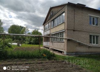 Продам трехкомнатную квартиру, 56.3 м2, поселок городского типа Рамешки, Советская улица, 65