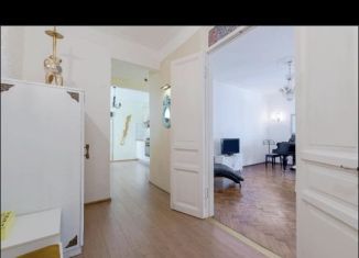 Сдается трехкомнатная квартира, 82 м2, Санкт-Петербург, Перекупной переулок, 7, метро Площадь Александра Невского-1
