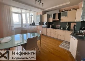 Продается четырехкомнатная квартира, 200 м2, Ставрополь, улица Ленина, микрорайон № 5
