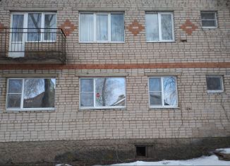 Продаю двухкомнатную квартиру, 52.7 м2, посёлок городского типа Демянск, улица 25 Октября, 14
