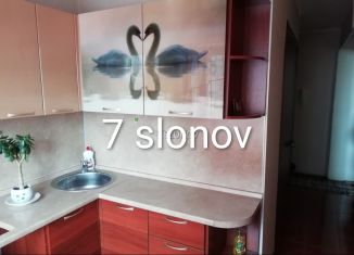 Продаю однокомнатную квартиру, 30 м2, Ачинск, улица Назарова, 17