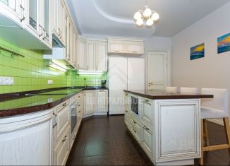 Продается пятикомнатная квартира, 191 м2, Новосибирск, улица Семьи Шамшиных, 16, метро Площадь Ленина