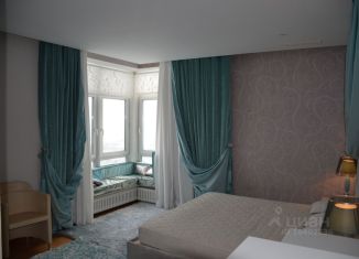 3-комнатная квартира в аренду, 136 м2, Москва, Авиационная улица, 79к1, район Щукино
