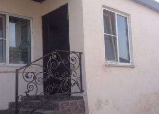 Продается дом, 80 м2, посёлок городского типа Шамхал, улица Сулеймана Стальского