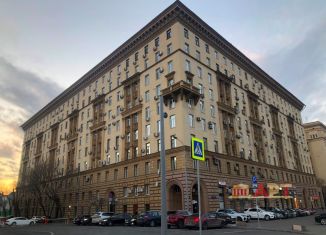 Продается 2-комнатная квартира, 64.6 м2, Москва, Новоспасский переулок, 3к2, метро Крестьянская застава