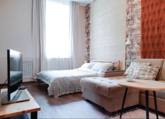 Сдается однокомнатная квартира, 35 м2, Екатеринбург, улица Чапаева, 14к3, улица Чапаева