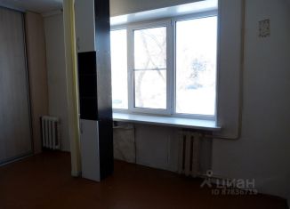 Продается 3-комнатная квартира, 52.3 м2, Челябинск, улица Калинина, 17, район Заречье