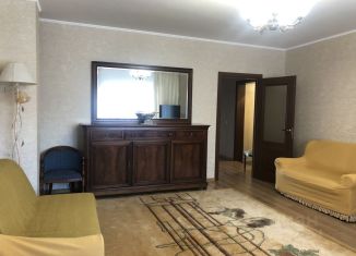 Продается 2-комнатная квартира, 92.5 м2, Екатеринбург, улица Хохрякова, 74, улица Хохрякова