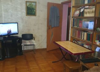 Продаю 3-комнатную квартиру, 68 м2, Евпатория, улица Казаса, 74
