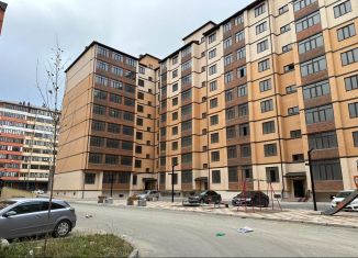 Продается двухкомнатная квартира, 82 м2, Каспийск, проспект М. Омарова, 46