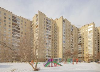 Продам трехкомнатную квартиру, 64 м2, Екатеринбург, улица 40-летия Октября, 58, метро Машиностроителей