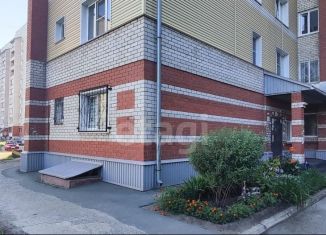 Продажа трехкомнатной квартиры, 110 м2, Новоалтайск, 8-й микрорайон, 17