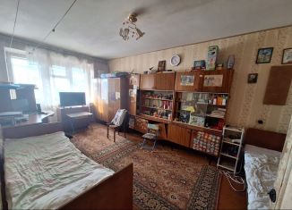 Однокомнатная квартира на продажу, 29.9 м2, Краснотурьинск, улица 8 Марта, 15