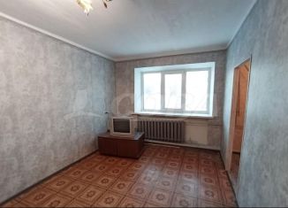 Продаю двухкомнатную квартиру, 41 м2, Тюменская область, Ленинградская улица, 2