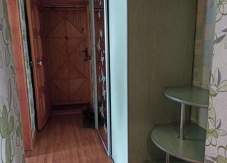 2-комнатная квартира в аренду, 47.7 м2, Воткинск, Рабочая улица, 1
