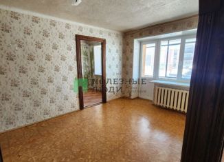 Продажа 2-комнатной квартиры, 44 м2, Альметьевск, улица Гагарина, 28