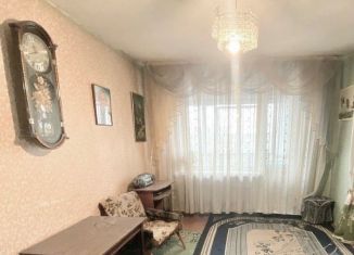 Продажа трехкомнатной квартиры, 47 м2, Черногорск, проспект Космонавтов, 26А