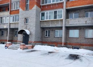 Четырехкомнатная квартира на продажу, 90 м2, посёлок Петровский, Ленинградская улица, 3