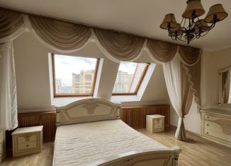 3-комнатная квартира в аренду, 120 м2, Ставрополь, Комсомольская улица, 81