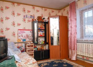 Продам 2-комнатную квартиру, 65.1 м2, Челябинская область, Солнечная улица, 3