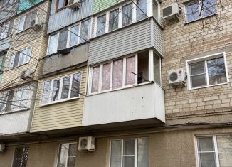 Продажа 1-ком. квартиры, 32.8 м2, Астраханская область, улица Ульянова, 56