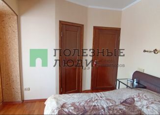 Четырехкомнатная квартира на продажу, 80.6 м2, Омск, улица Малиновского, 12к3